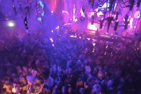 Nachtresidenz - Clubbing beim JGA in Düsseldorf